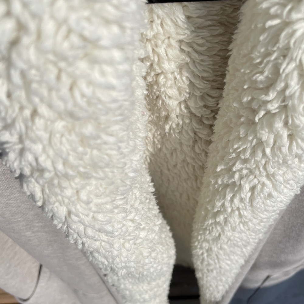 L.L. Bean Size Small 1912 Fleece Lined Cardigan In Oatmeal Heather - Picture 8 of 17